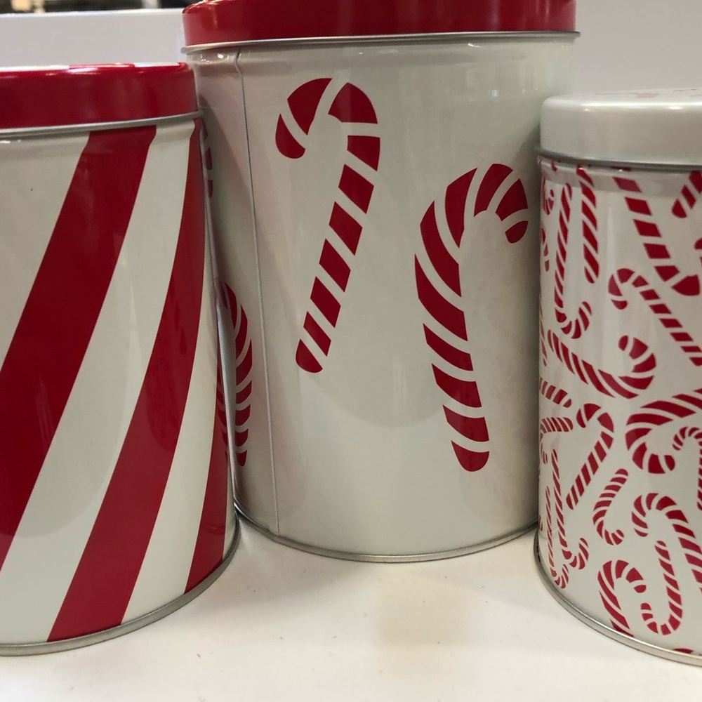 3 Christmas holiday tins